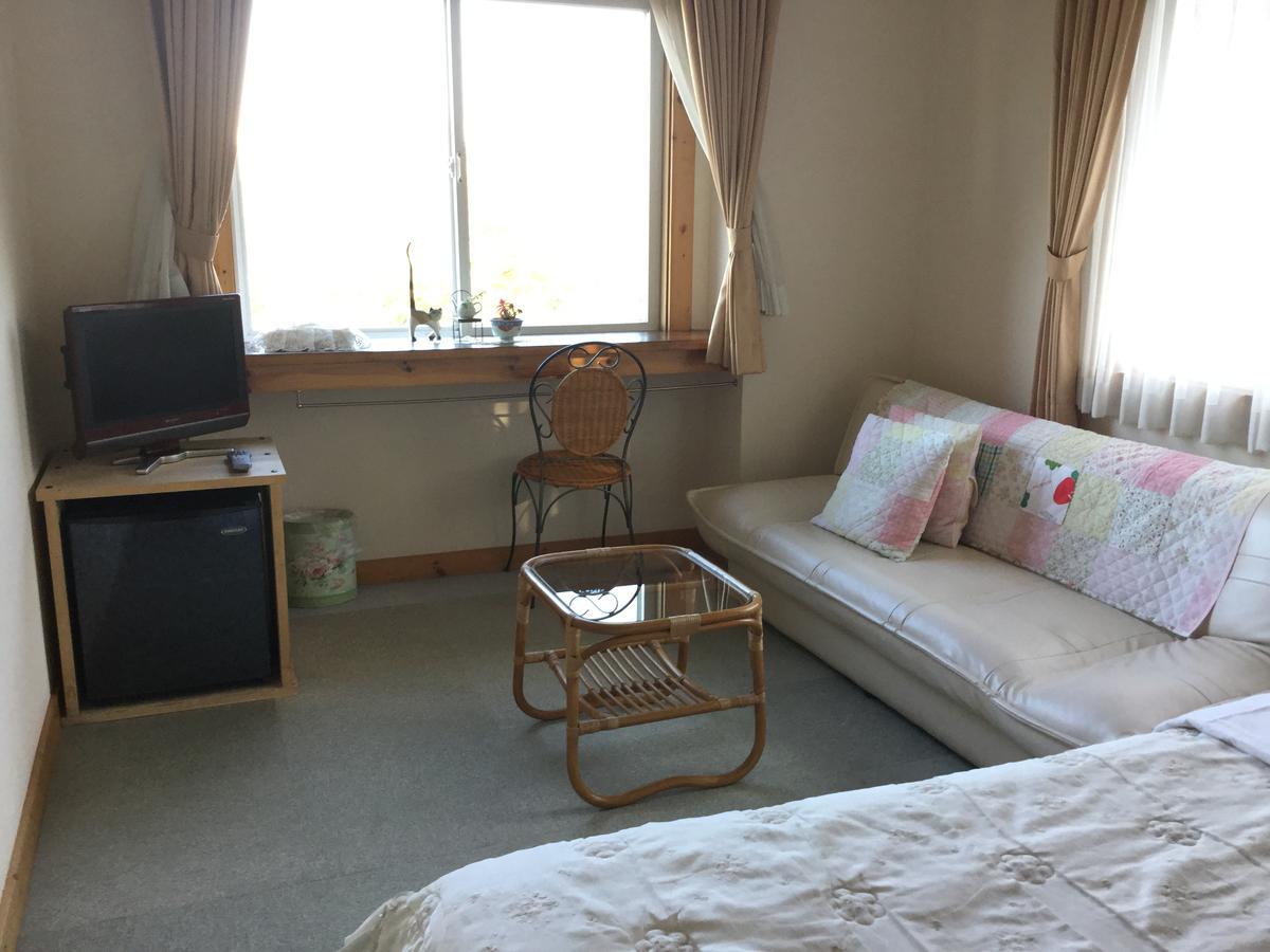 Chiisana Hotel Hanaikada Itō Eksteriør billede